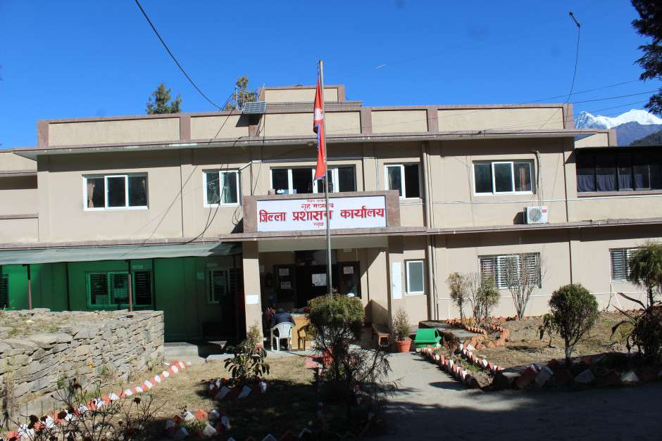 भोटेकोशीमा आएको बाढीले नेपाल–चीन जोड्ने मितेरीपुलमा क्षति