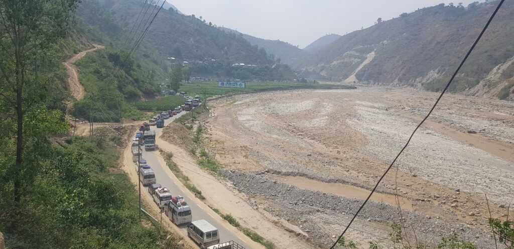 बिपी राजमार्गमा भदौ १५ सम्म रातिको समयमा सवारी सञ्चालनमा रोक