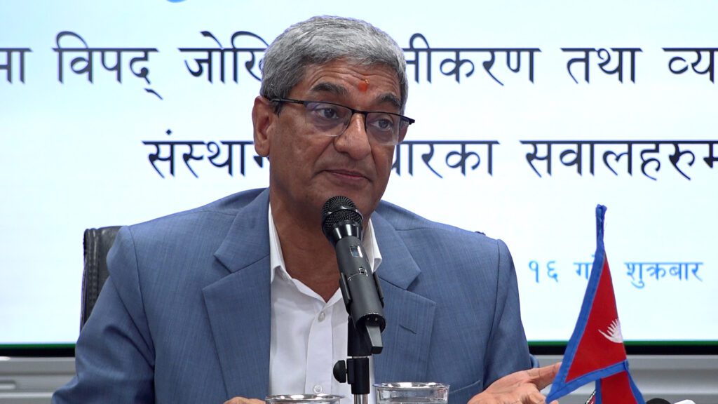 जुनसुकै बेला जे पनि हुनसक्छ भन्ने मानसिकताका साथ काम गर्नुपर्छ : गृहमन्त्री