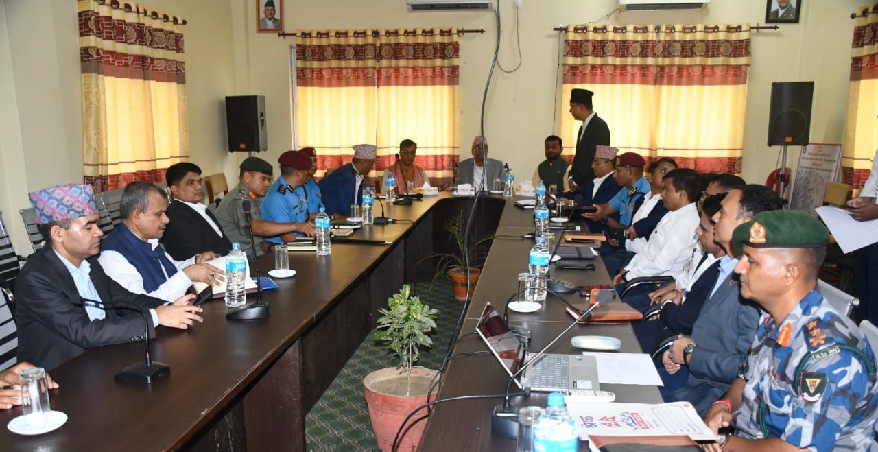 सीमानाकामा हुने अवैध चोरीपैठारी र निकासी रोक्न गृहमन्त्रीको निर्देशन