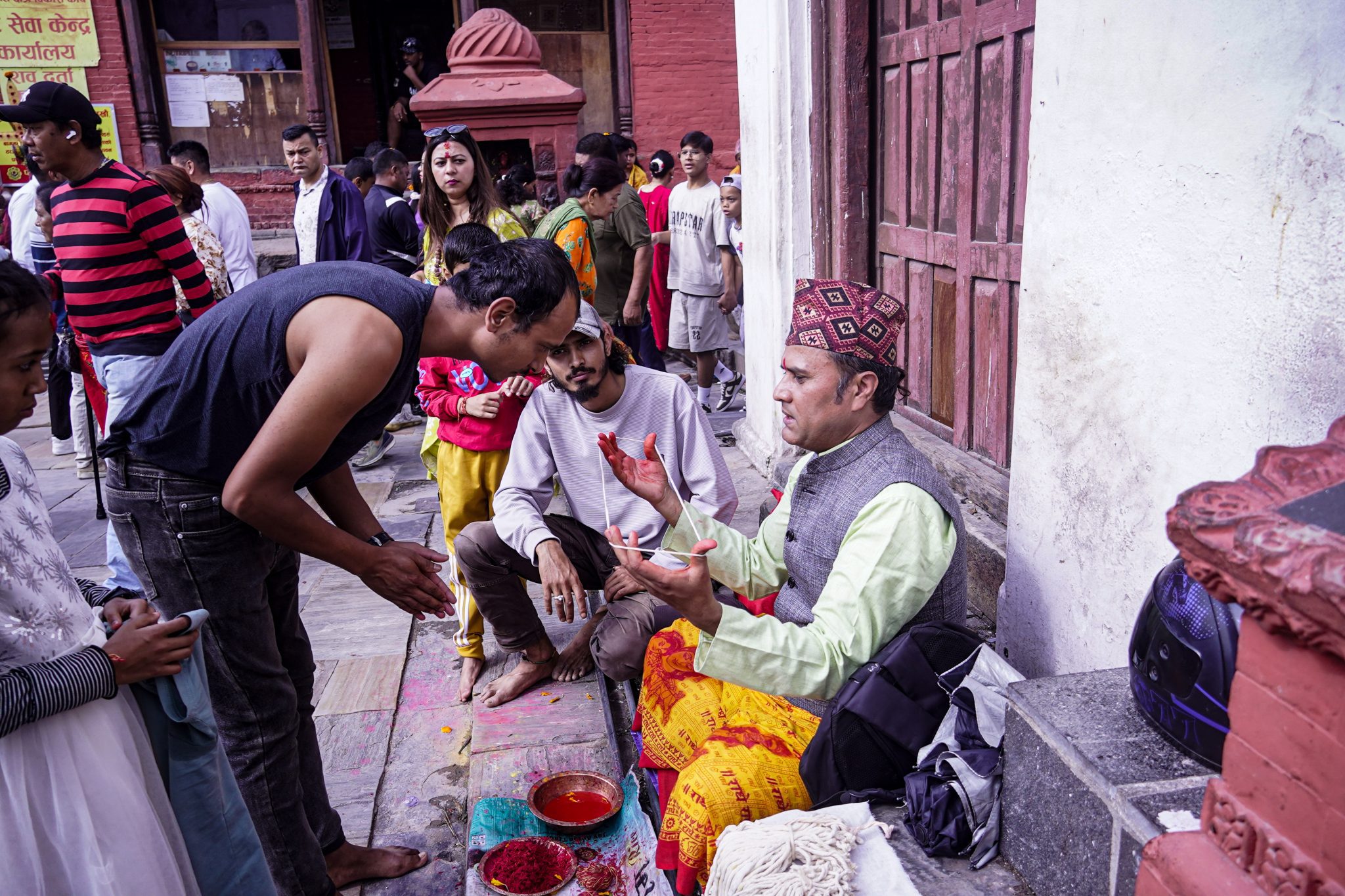पशुपतिमा जनै पूर्णिमाको रौनक (तस्वीरहरु)