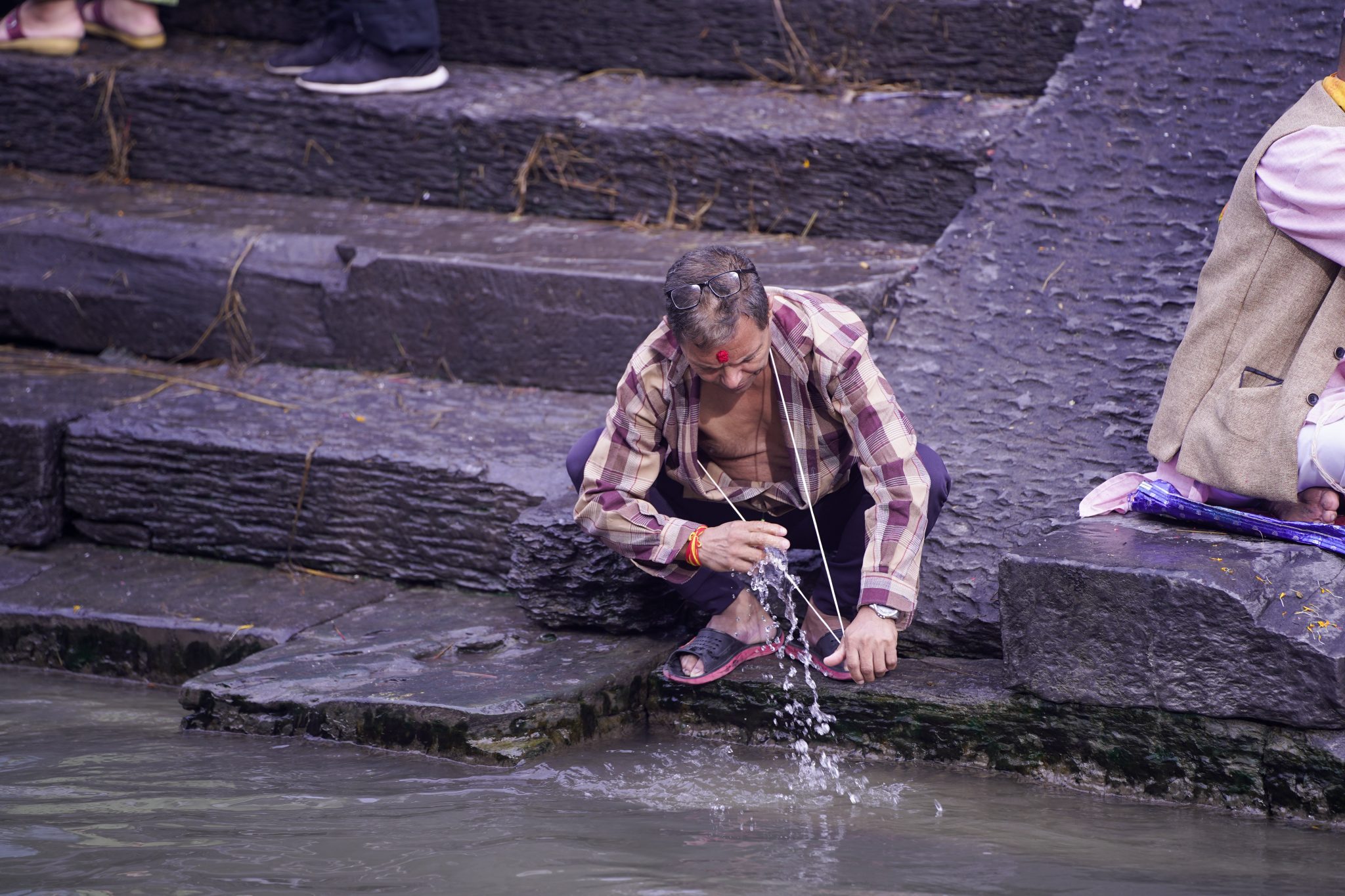 पशुपतिमा जनै पूर्णिमाको रौनक (तस्वीरहरु)