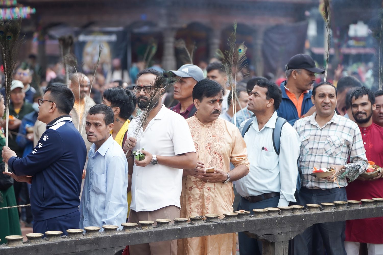 श्रीकृष्ण जन्माष्टमीको अवसरमा पाटन कृष्ण मन्दिरमा भक्तजनहरुको भिड (तस्बिरहरू)