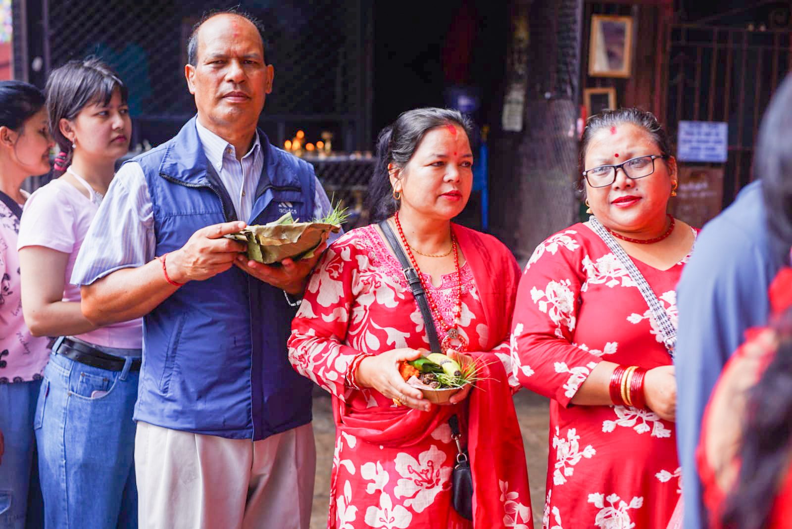 सूर्यविनायक गणेश मन्दिरमा भक्तजनको घुइँचो (तस्वीरहरु)