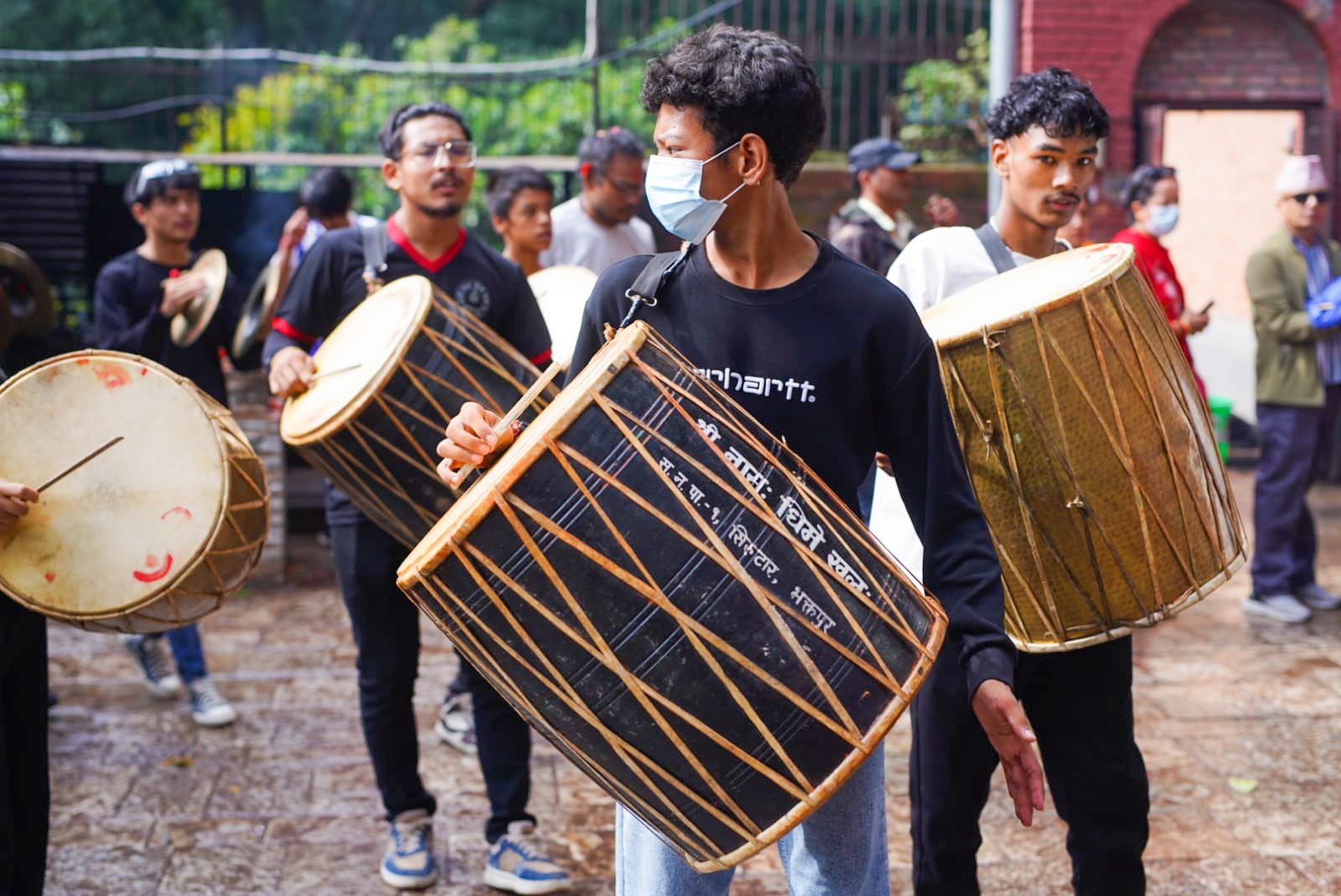 सूर्यविनायक गणेश मन्दिरमा भक्तजनको घुइँचो (तस्वीरहरु)