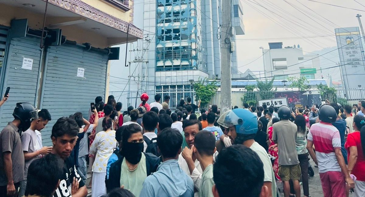 प्रहरीले माग्यो आगजनी र लुटपाटका तस्विर र भिडियो