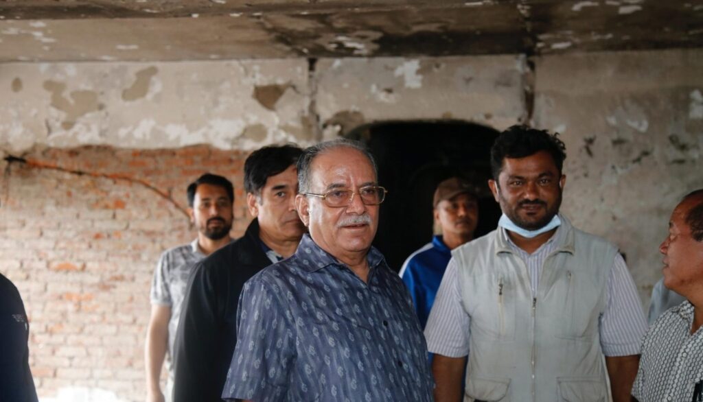 पार्टी कार्यालय पेरिसडाँडा पुगेर प्रचण्डले भने- ‘चाँडै नयाँ र भव्य पार्टी कार्यालय भवन बनाउछौ’