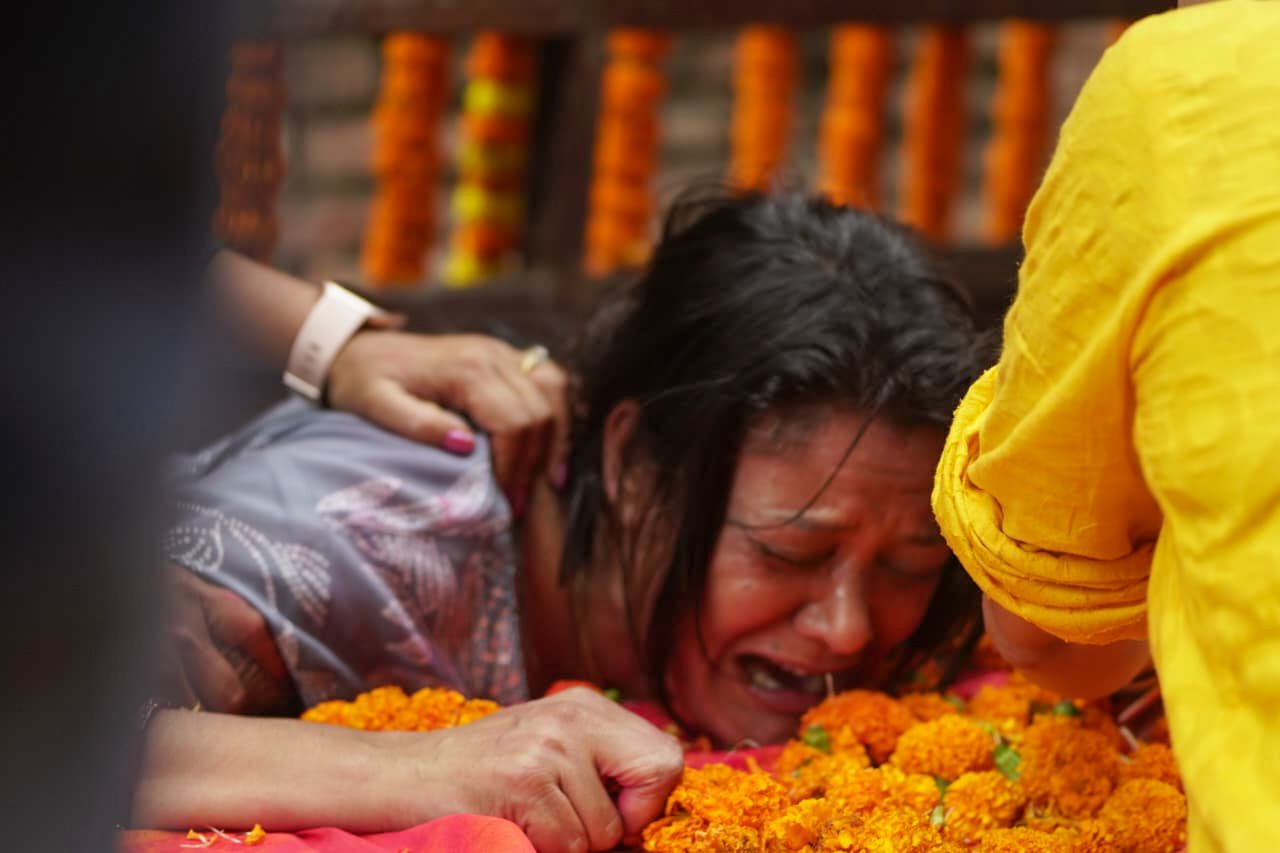 जेनजी आन्दोलनमा ज्यान गुमाउनेहरुको सम्मानमा शव यात्रा (फोटो फिचर)