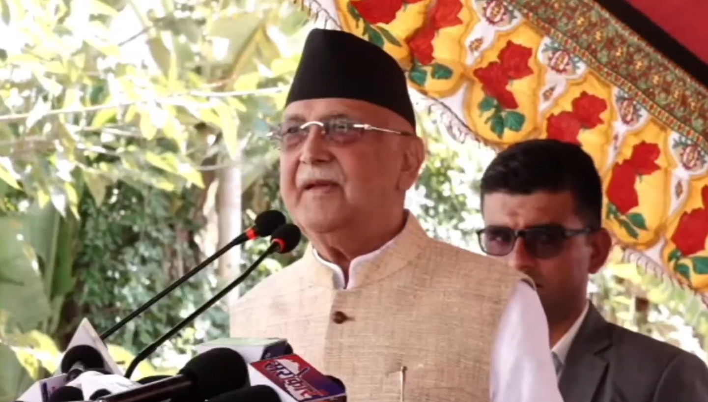 मेरो पासपोर्ट रोक्का गरेर वर्तमान सरकारले सडक तमासा देखायो : ओली