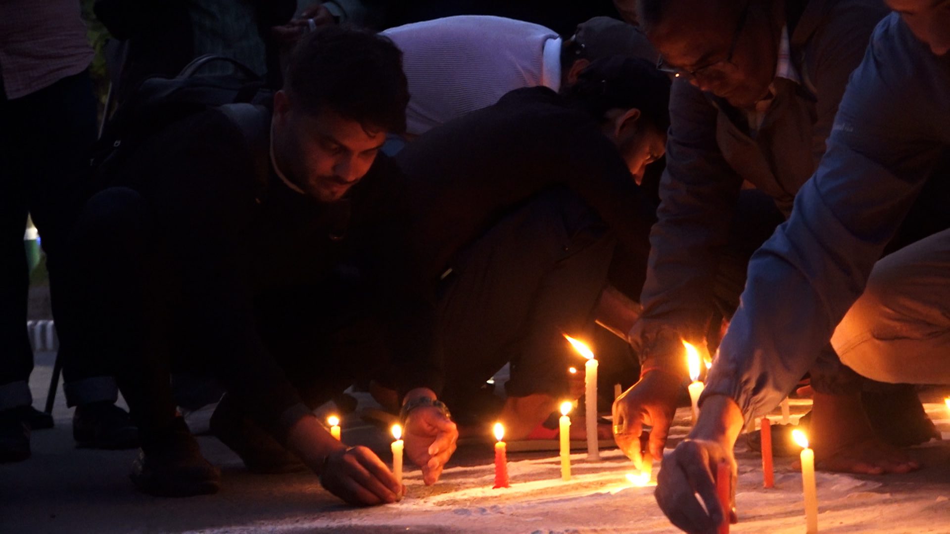 विपिन जोशीको सम्झनामा माइतीघरमा जेनजी युवाहरुले गरे दीप प्रज्वलन (तस्वीरहरू)