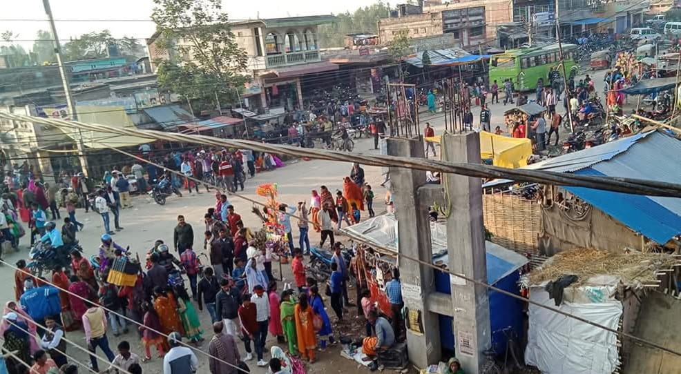 भारतीय बजारमा नेपालीको चहलपहल, नेपाली बजार भने सुनसान