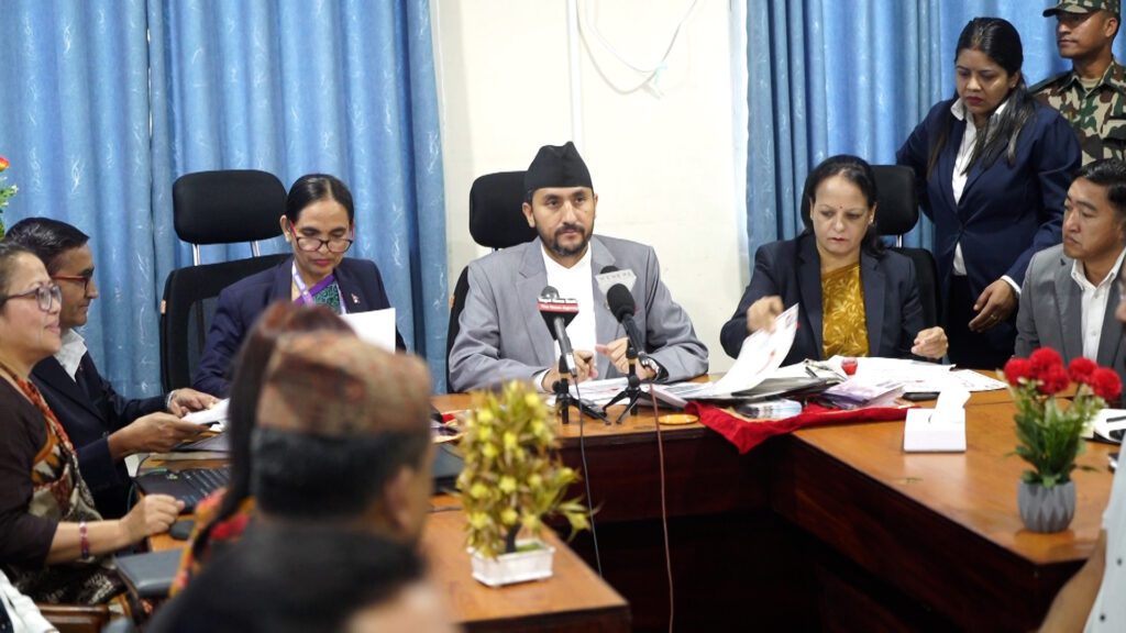 हुलाकको आवश्यकता र सार्थकता मरेको छैन् : मन्त्री खरेल