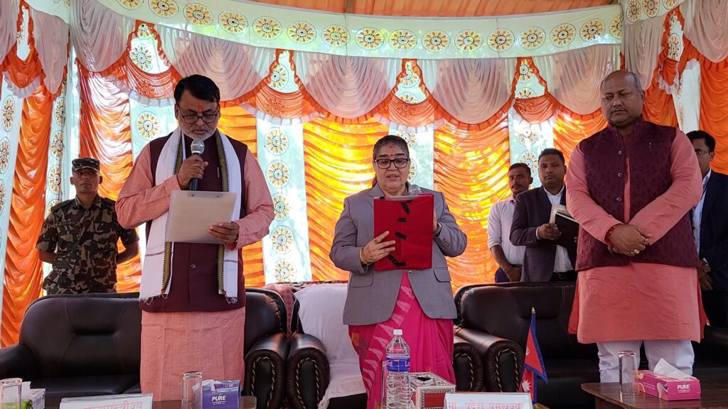मधेश प्रदेशका नवनियुक्त मुख्यमन्त्री सोनलले लिए पद तथा गोपनीयताको सपथ