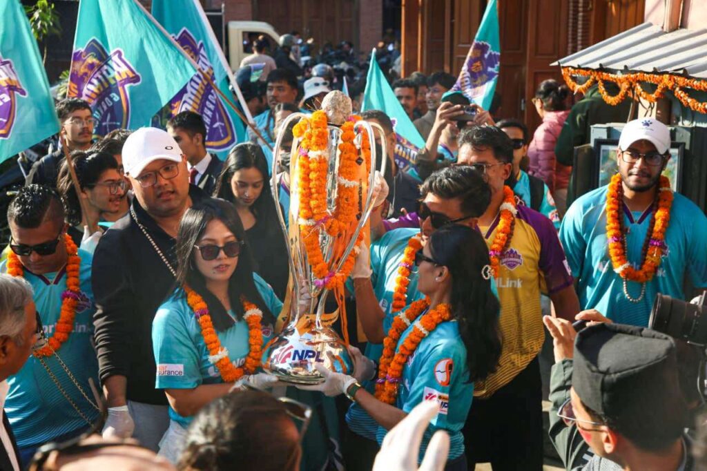 काठमान्डू गोर्खाजद्वारा उपत्यकामा एनपीएल ट्रफी प्रदर्शन