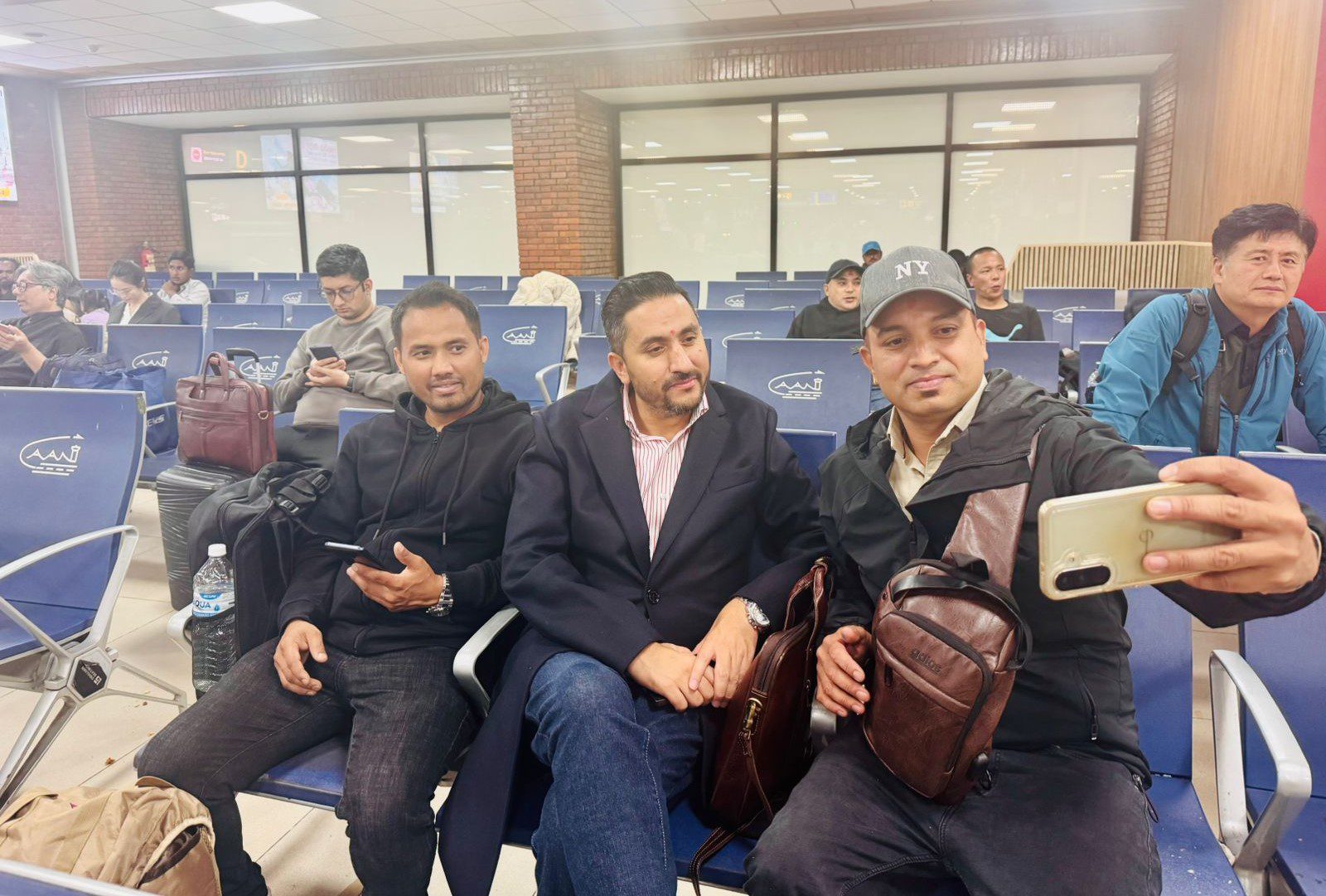 ‘ग्लोवल आइसिटी लिडरसिप फोरम’मा सहभागी हुन सञ्चारमन्त्री खरेल कोरिया प्रस्थान