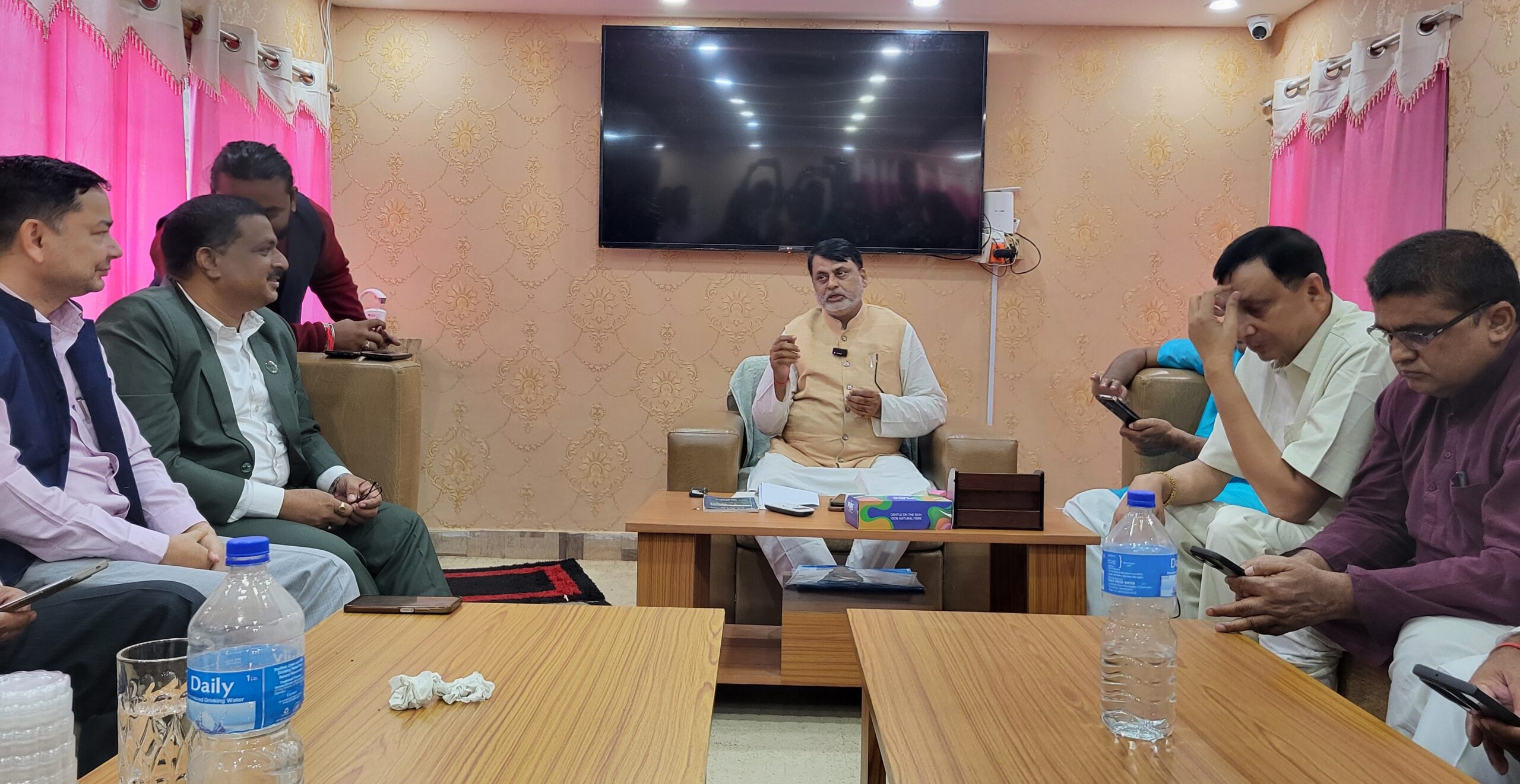 मधेश प्रदेशका मुख्यमन्त्री नियुक्तिबिरुद्ध सर्वोच्चमा जाने सात दलको निर्णय