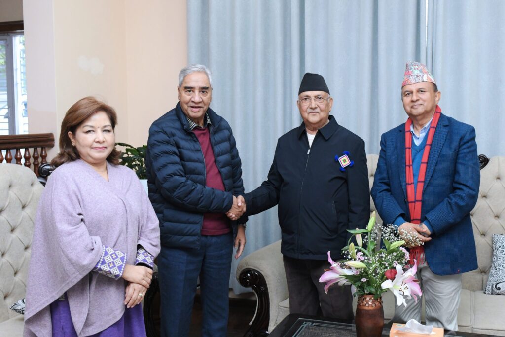 एमाले अध्यक्ष ओली र काँग्रेस सभापति देउवाबीच भेटवार्ता