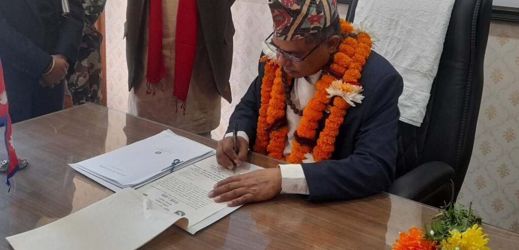 अनिल सिन्हाले सम्हाले पर्यटन मन्त्रालयको कार्यभार