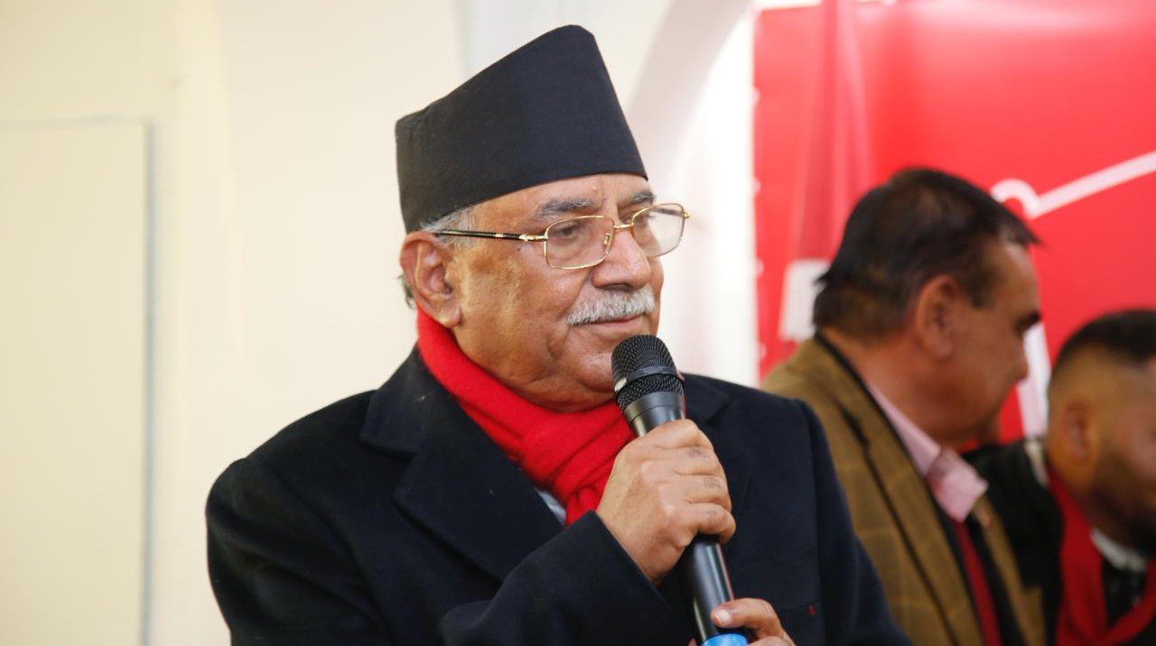 सोसल मिडियामा स्टण्टबाजी गरेर जनताको दिमाग चाट्ने काम भएको छ : प्रचण्ड