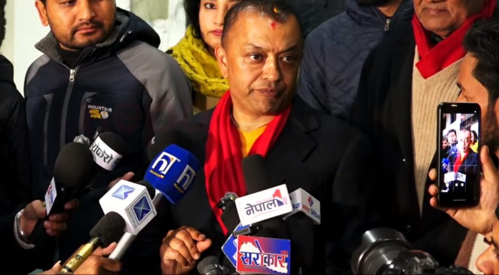 विशेष महाधिवेशनका लागि पूर्णबहादुर खड्कामार्फत सभापति देउवालाई गगन थापाले पठाए निम्तो