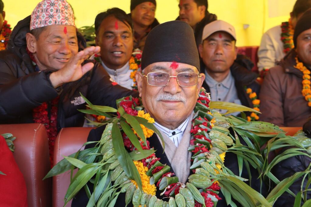 चुनबाङबाट प्रचण्डले भने :‘आगो लगाउने र कुशासन चलाउने हार्नेछन्, गणतन्त्र ल्याउनेहरू जित्नेछन्’