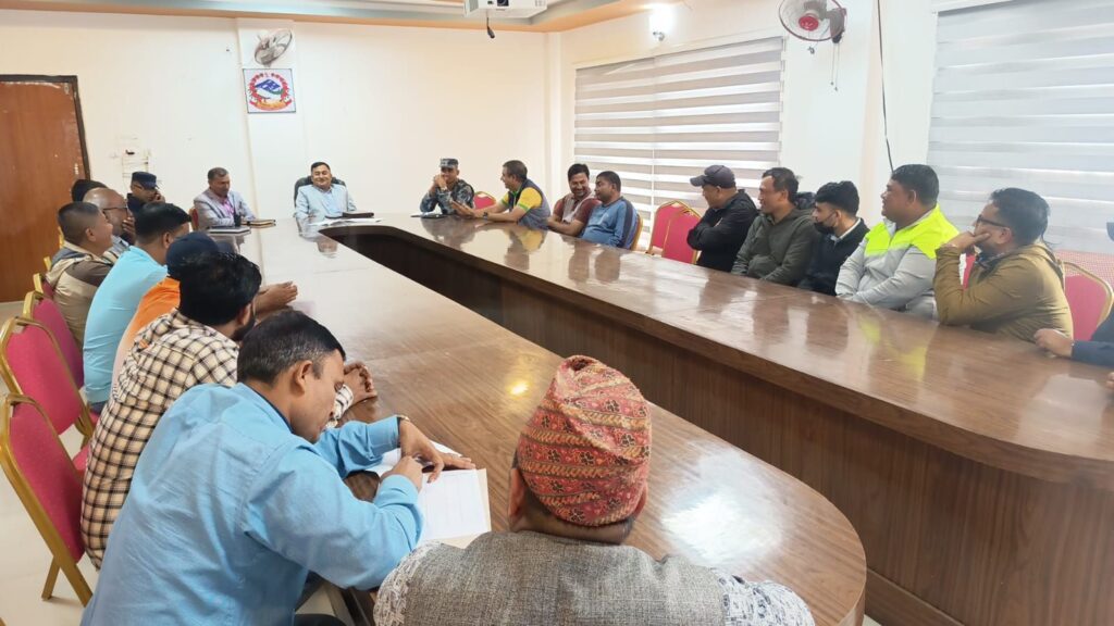 मौन अवधिमा सर्लाहीमा मदिरा बिक्रीमा रोक, होटल सञ्चालनमा समयसीमा