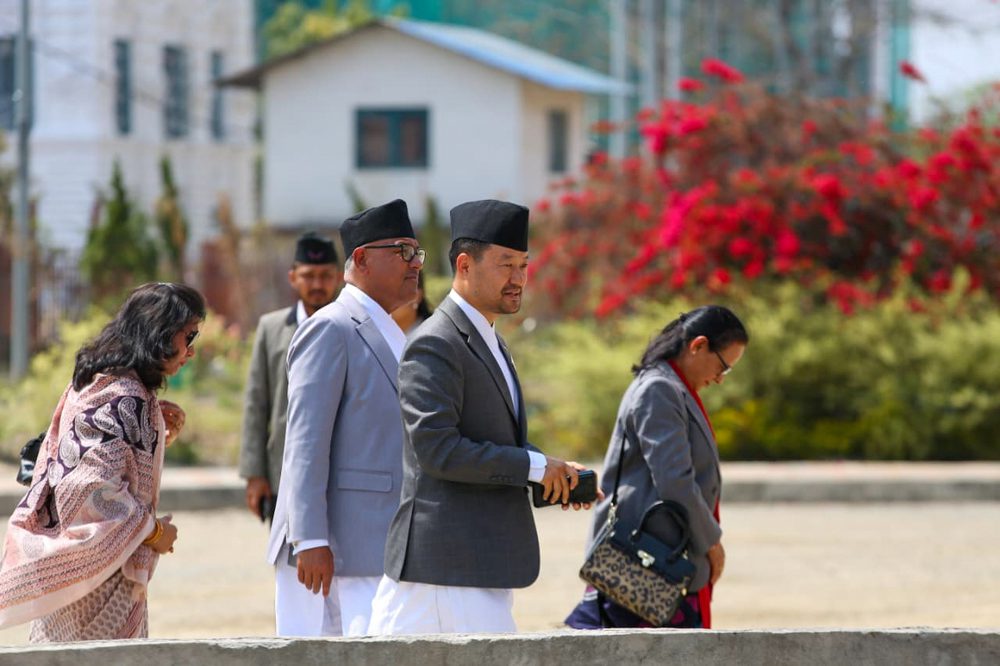 शपथका लागि सिंहदरबारमा नवनिर्वाचित सांसदहरू(तस्बिरहरु)