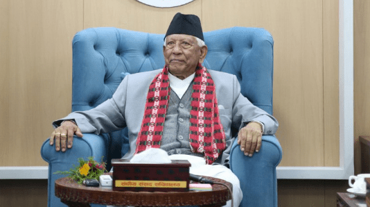 प्रतिनिधि सभाका ज्येष्ठ सदस्य केसीले गरे पदभार ग्रहण