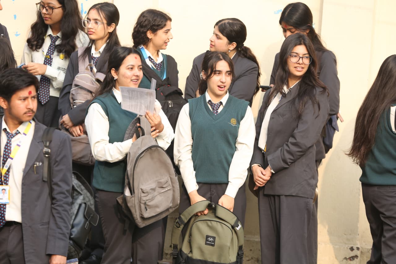 कक्षा १२ को परीक्षा आजदेखि सुरु (तस्वीरहरु)