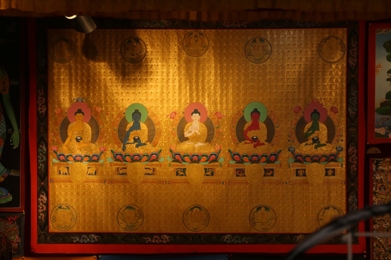 बुद्ध जयन्तीमा बौद्ध स्तुपामा भक्तजन (तस्वीरहरु)