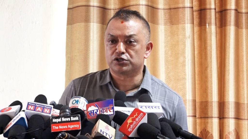 नेता-कार्यकर्तालाई बाढी प्रभावितको उद्धारमा खट्न गगन थापाको निर्देशन